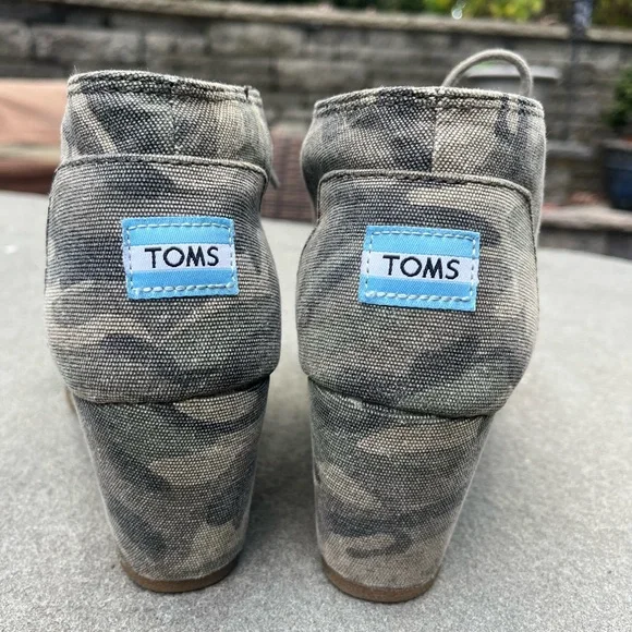 Toms Washed Desert Camo wedge bootie, size 9.5 - Picture 7 of 8